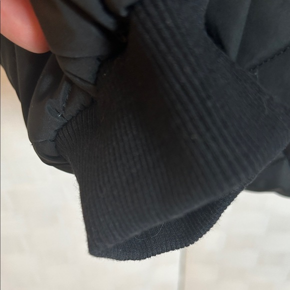 Quilted Black Women's Puffer Jacket - Picture 4 of 7